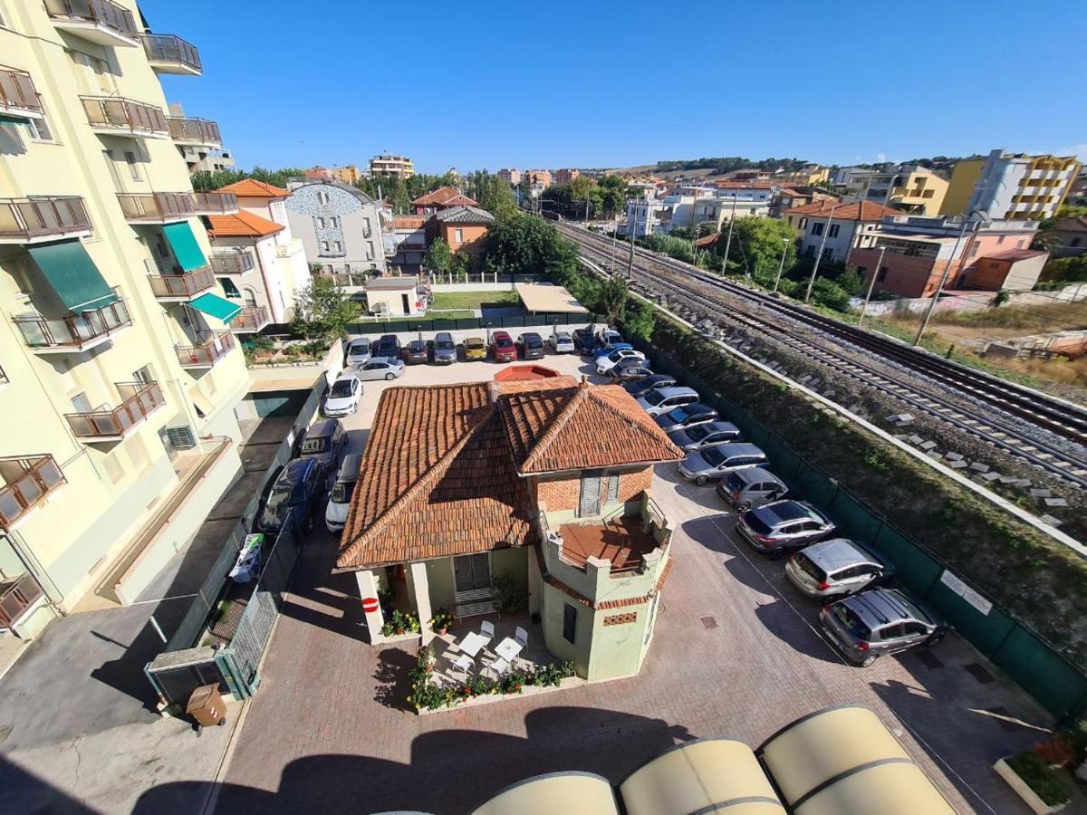 Hotel Fiorella Senigallia Exterior foto