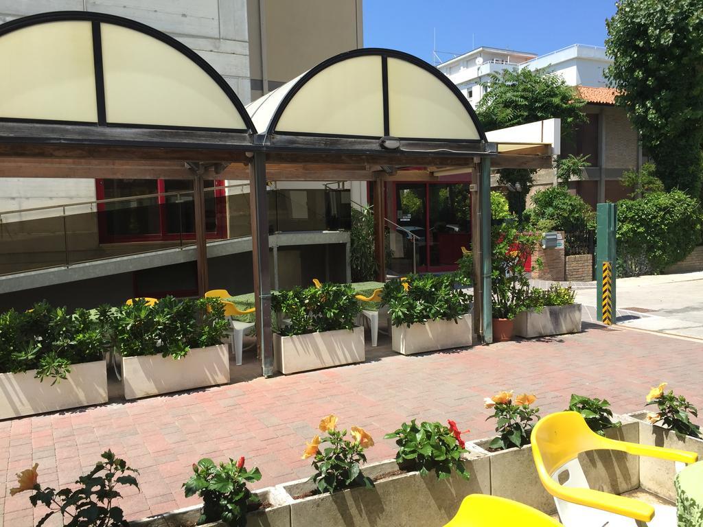 Hotel Fiorella Senigallia Exterior foto